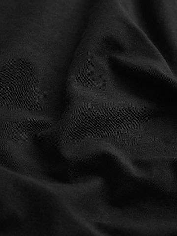 Next Shirt in Black