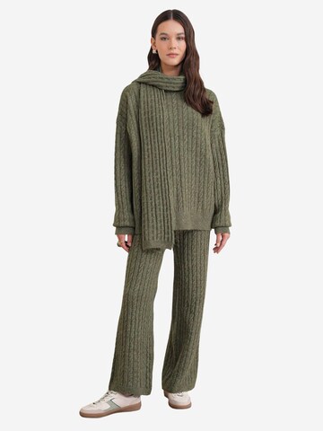 Tenue d'intérieur MixRay en vert : devant