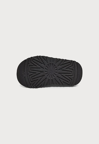 UGG Šněrovací boty 'Heritage' – šedá