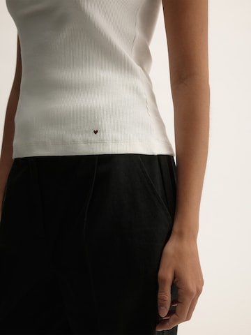 T-shirt KAVAZI en blanc