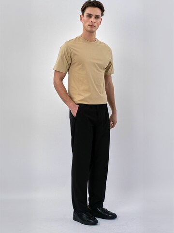 TEESHOPPEN Regular Pants ' Track ' in Black: front