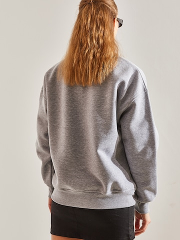 Bianco Lucci Collegepaita värissä harmaa