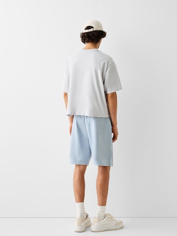 Bershka Loosefit Shorts in Blau