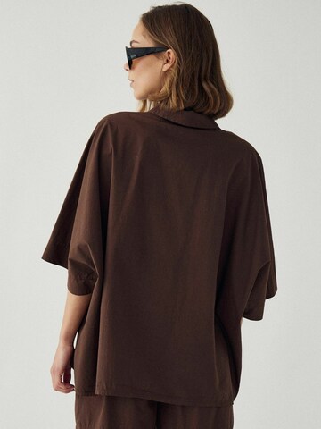 Tricou ' N-Maizie ' de la Noella pe maro