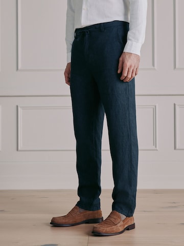 Next Regular Панталон в сиво: отпред