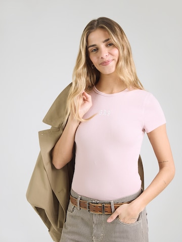 Tricou de la GAP pe roz: față