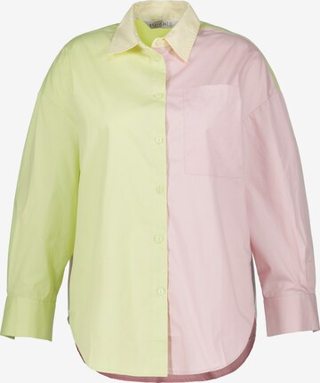 Studio Untold Blouse in Green: front