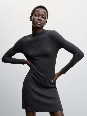 MANGO Stickad klänning 'LEMON' i grå: framsida