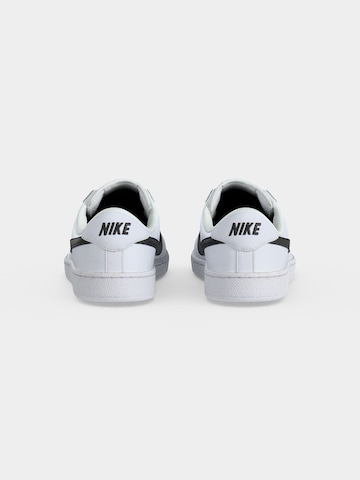 Sneaker 'CLASSIC' di Nike Sportswear in bianco