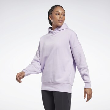 Sweat de sport Reebok en violet : devant