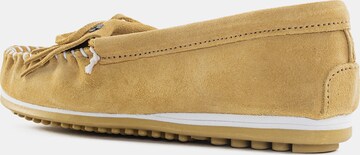 Minnetonka Moccasins 'Kilty plus' in Yellow