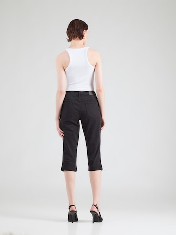 s.Oliver Slimfit Jeans 'Betsy' in Schwarz