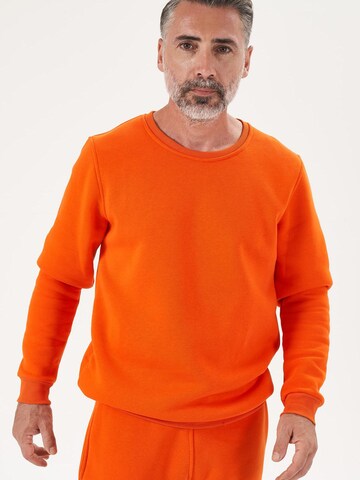 LOUIS LECLER Sweatshirt 'Carter' in Rood