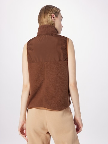 Nike Sportswear Vest in Brown