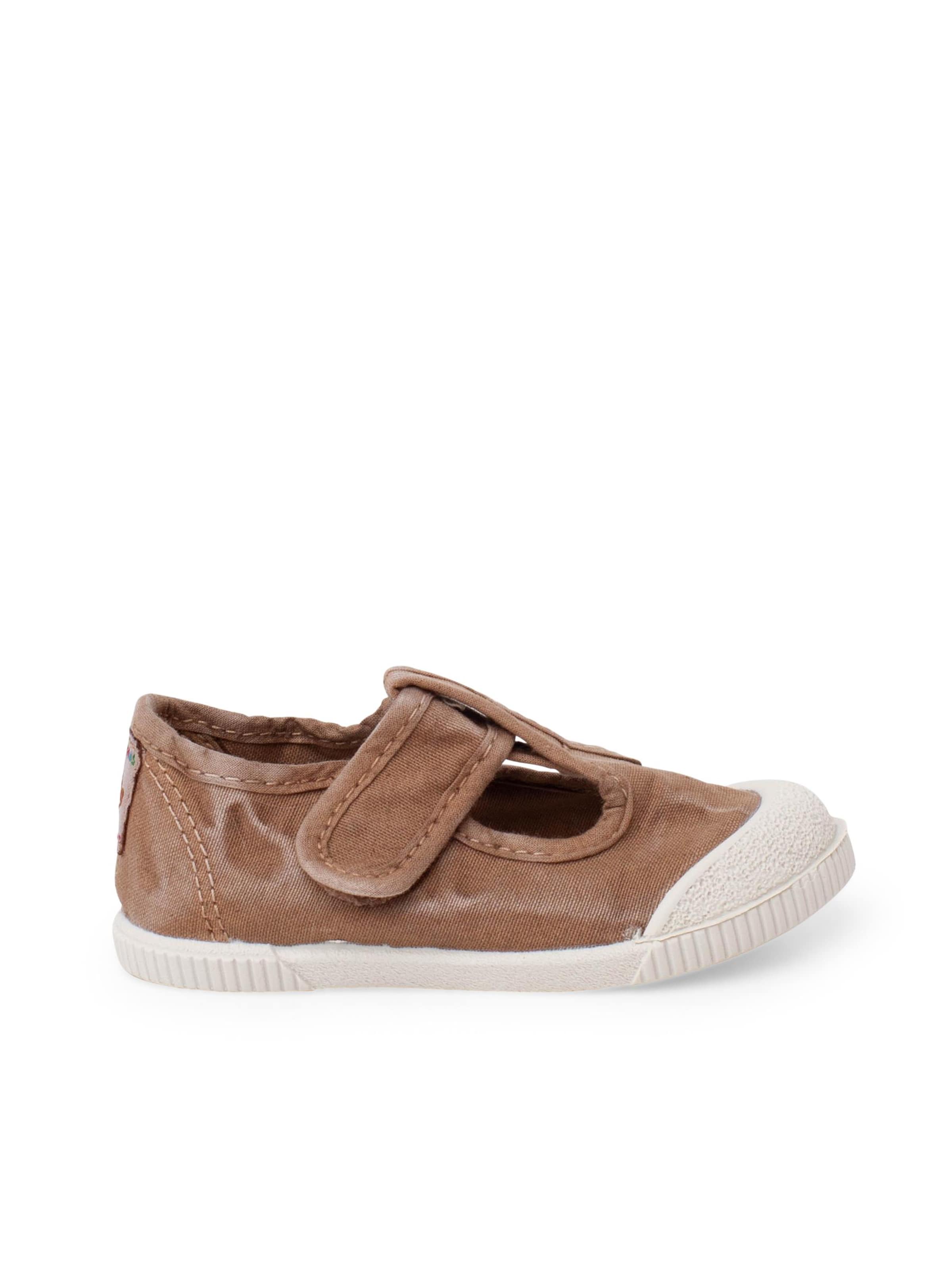 Pisamonas First-Step Shoes in Brown