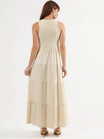 Abito 'Maxi' di Busem in beige
