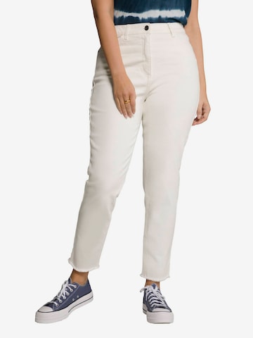 Slimfit Jeans di Ulla Popken in bianco: frontale