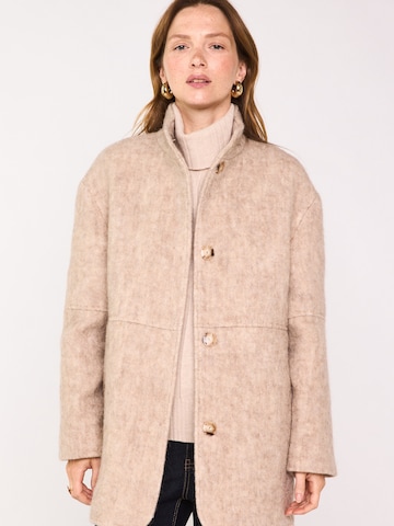 Maison 123 Mantel 'Lamia' in Weiß: Vorderseite