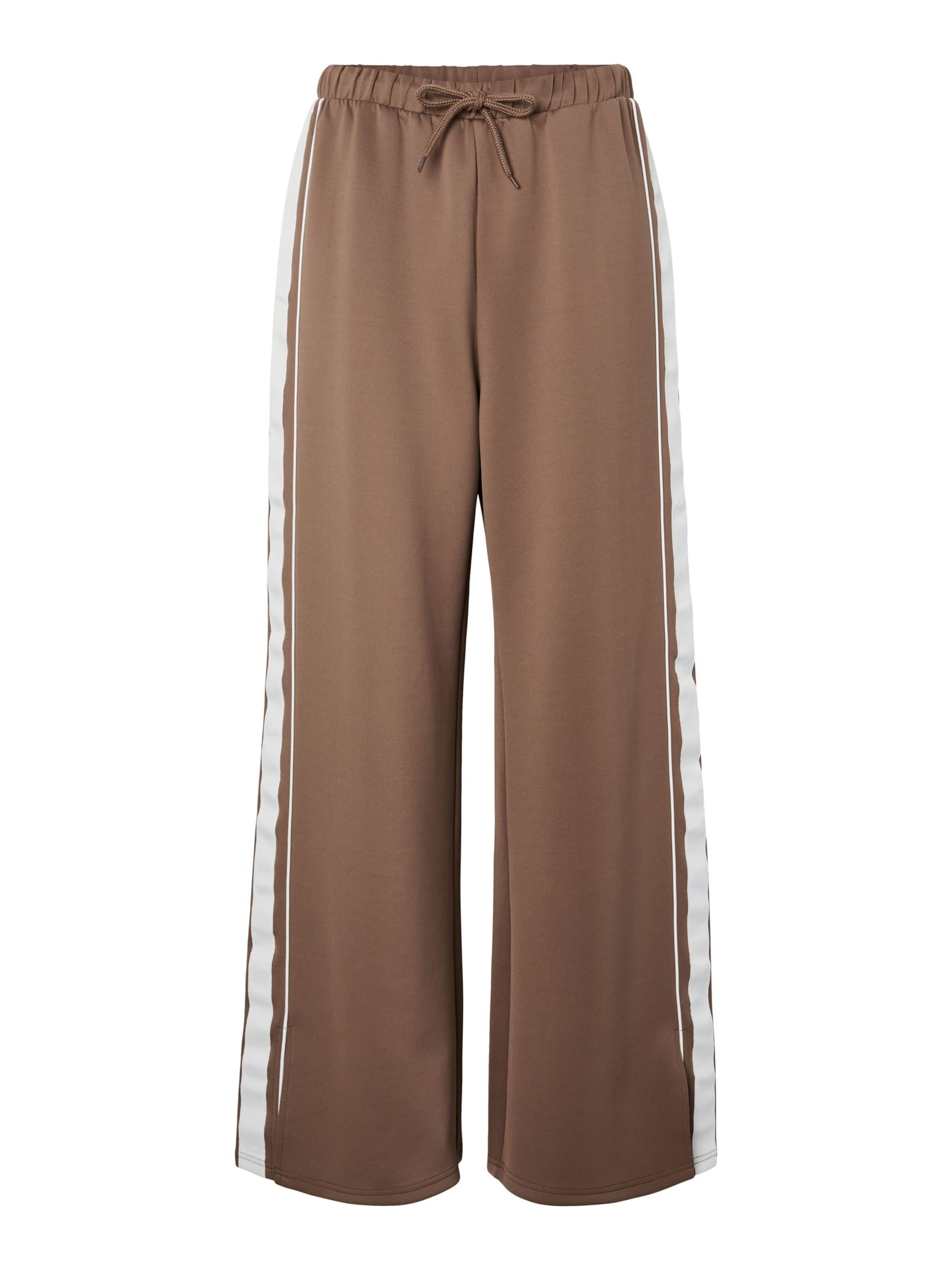 PIECES Pantalon 'PCTRACK' en marron / blanc, Vue avec produit