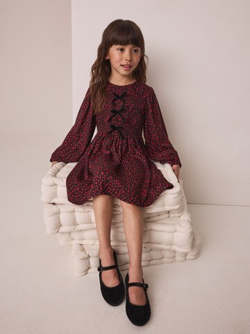 Next - Vestido en rojo