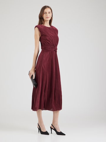 TFNC - Vestido de gala en rojo: frente