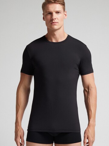IUMAN Intimissimi Shirt in Black: front