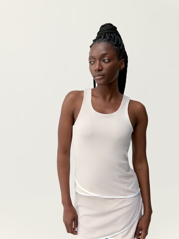 Born Living Yoga Sports top 'Smash' in Pink: front