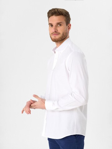 Coupe regular Chemise Dandalo en blanc