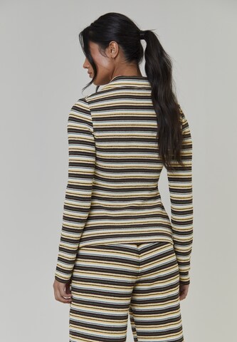 South Beach Collegetakki värissä keltainen