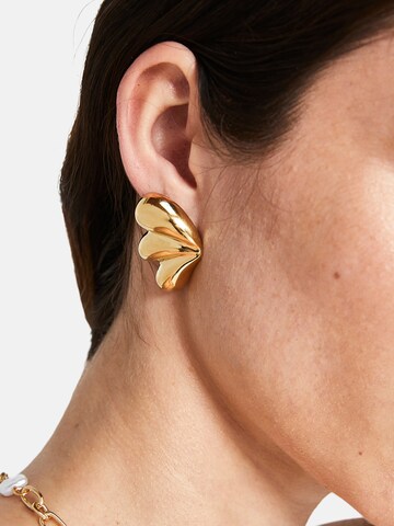 NALì Ohrringe oversize lobe earrings in Gold: Vorderseite