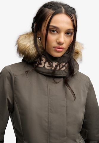Veste d’hiver 'Bench x Superdry & Co' BENCH en vert