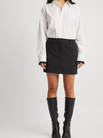 NA-KD Skirt in Black: front