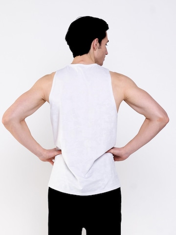 neverover - Camiseta funcional 'AeroKnit' en blanco