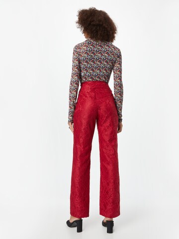 Regular Pantalon Wallis en rouge