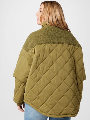 Urban Classics Between-Season Jacket in Green