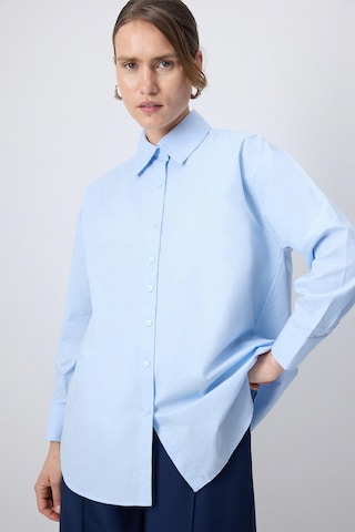 Touche Prive Bluse in Blau: Vorderseite