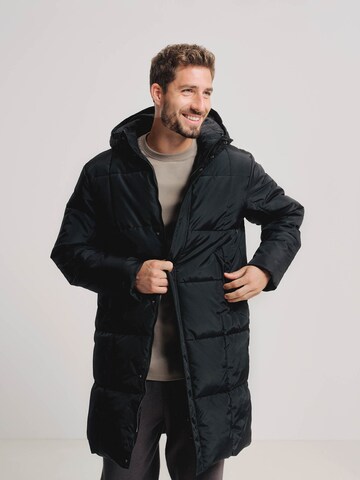 Cappotto invernale 'Charlie' di ABOUT YOU x Kevin Trapp in nero: frontale