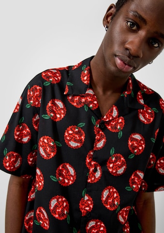 QS Regular fit Button Up Shirt in Black