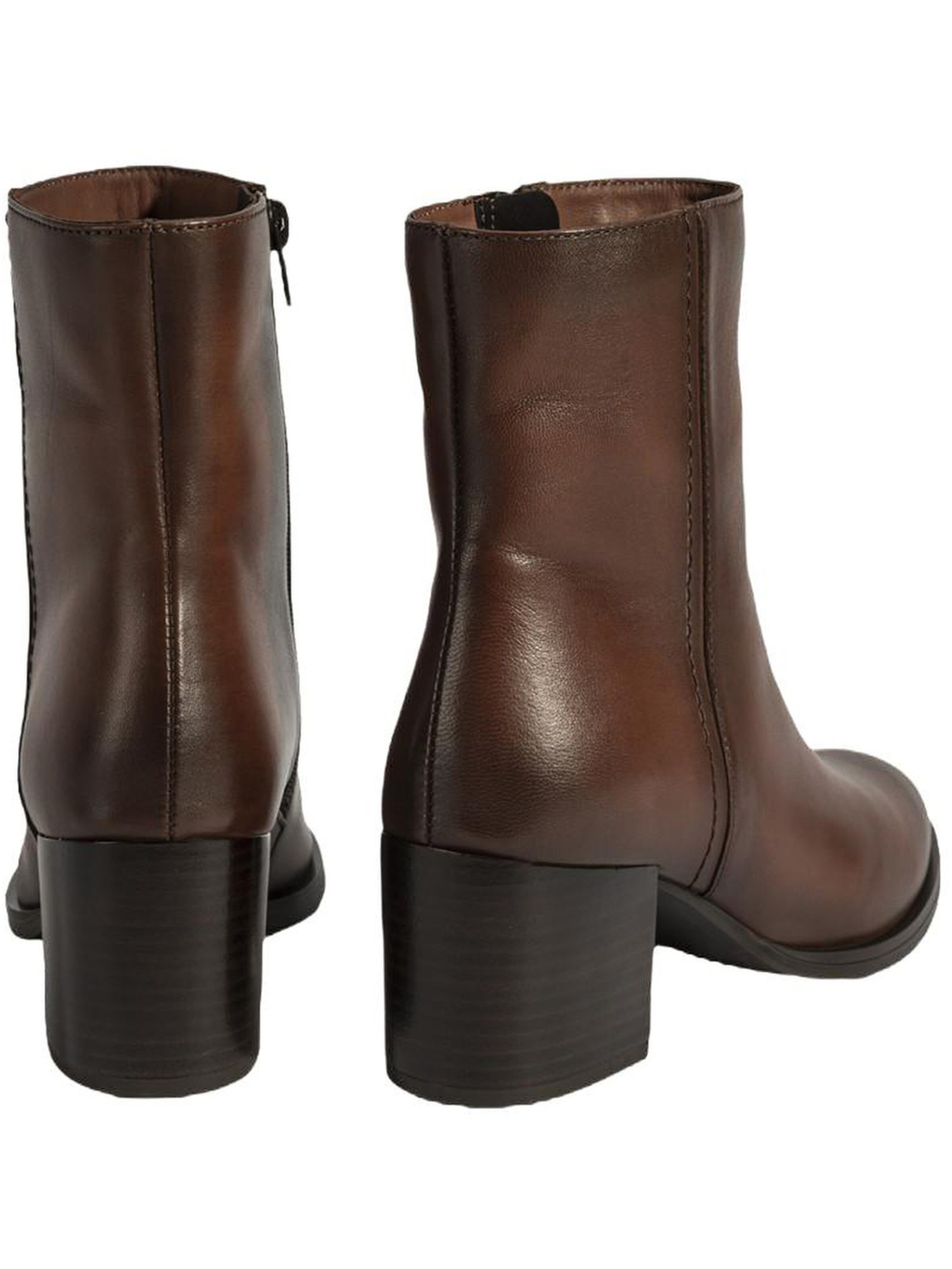 Desa Boots‌ in Braun