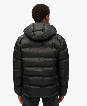 Veste d’hiver Superdry en noir