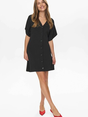 NÜMPH Šaty 'Lonna' – černá: přední strana