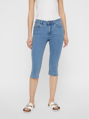 Coupe slim Jean 'Hot Seven' VERO MODA en bleu : devant