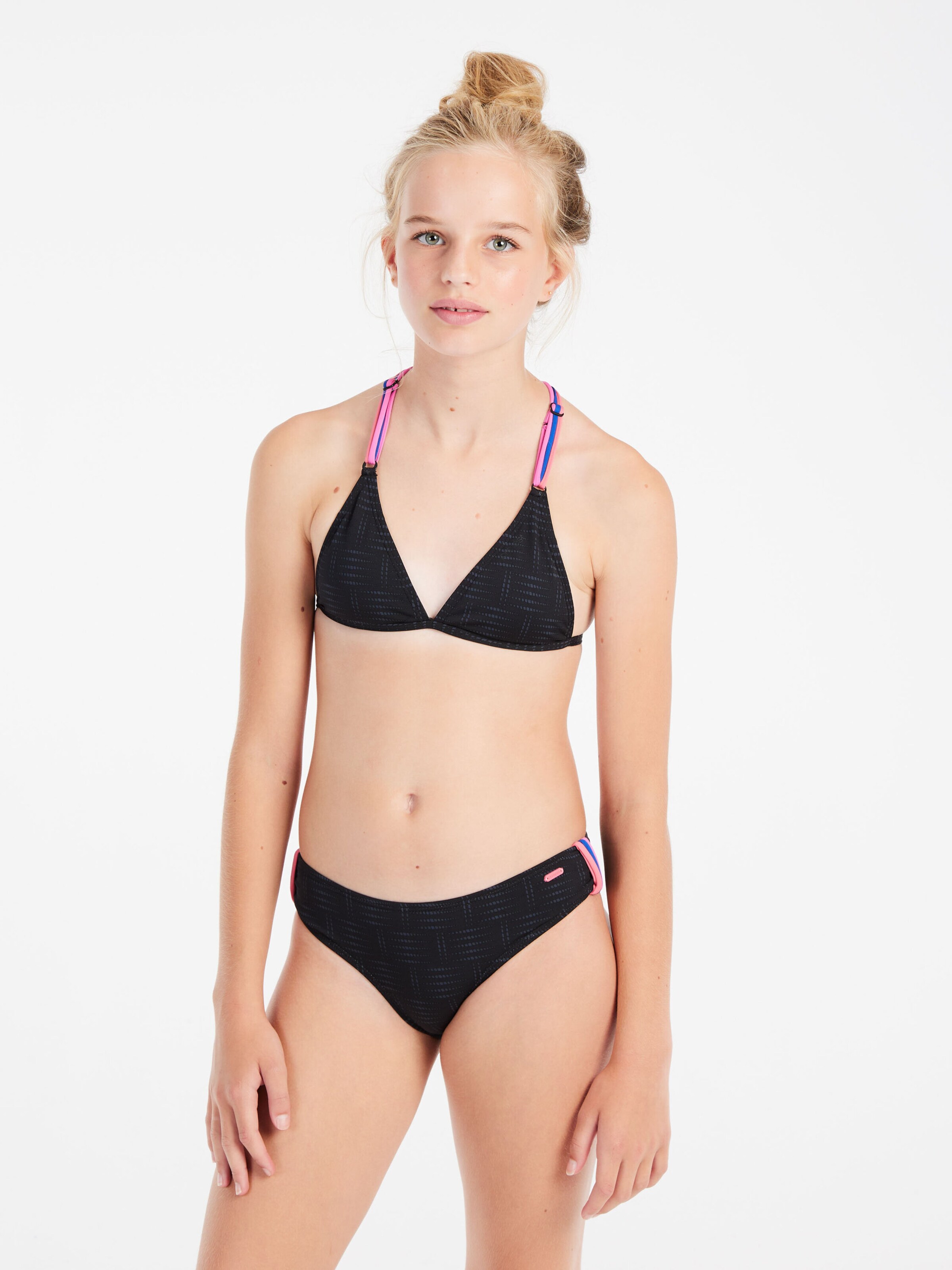PROTEST Triangel Bikini 'PRTFimke 25 JR'‌‌‌‌‌‌‌‌‌‌ in Schwarz: Vorderseite