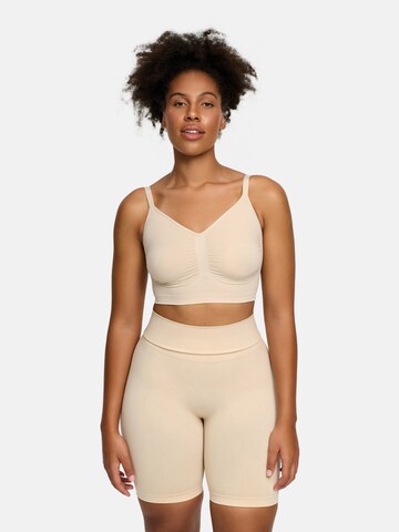 Pantaloni modellanti 'High Waisted Shaping Shorts' di cfab (formerly creamy fabrics) in beige