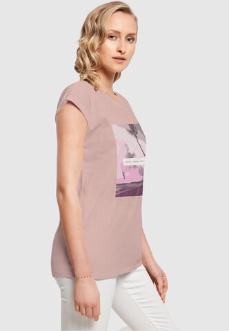 T-shirt 'Summer - Every Summer Has A Story' Merchcode en rose