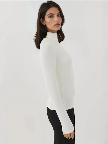 Maglietta di Hiccup in bianco