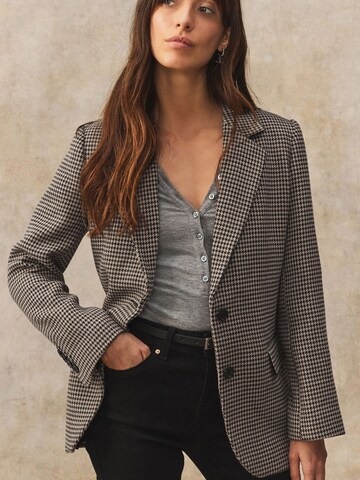 Next Блейзер в Коричневый: спереди