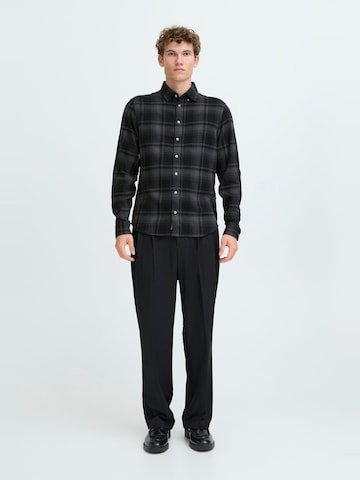 Casual Friday - Ajuste regular Camisa ' CFSIGVARD ' en negro