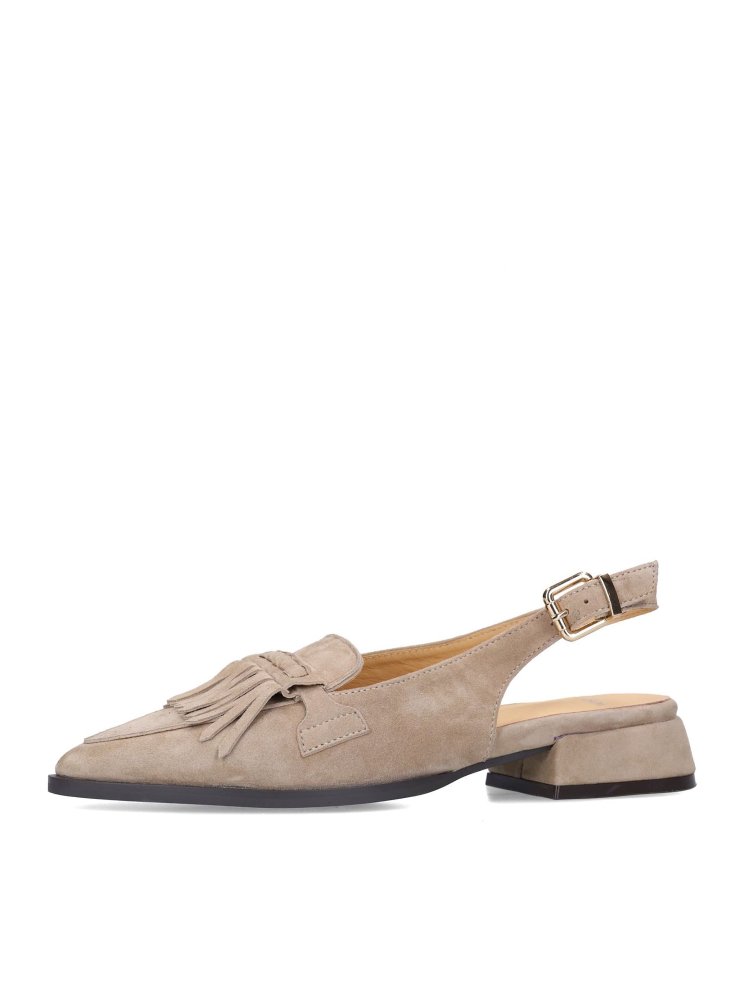 MANFIELD Slingback Pumps in Brown: front