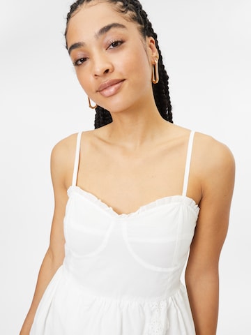 Robe d’été AÉROPOSTALE en blanc